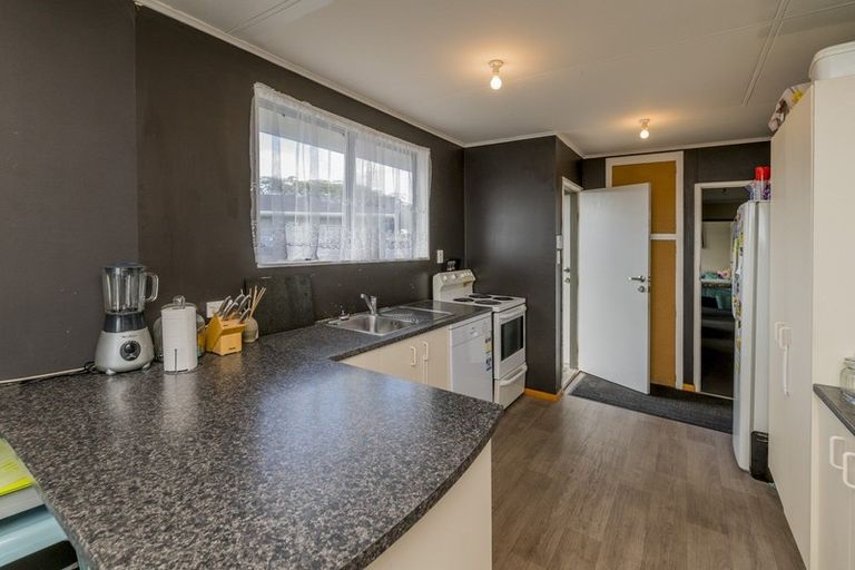 Photo of property in 85 Strathmore Avenue, Levin, 5510