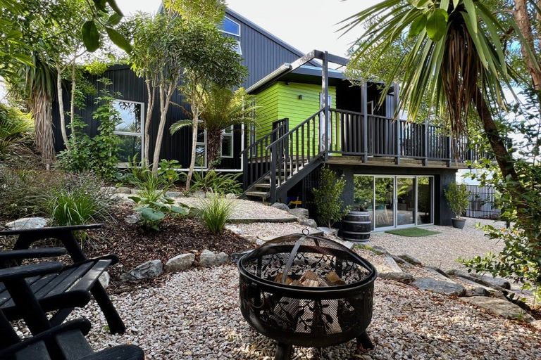 Photo of property in 10 Higgs Road, Mapua, 7005