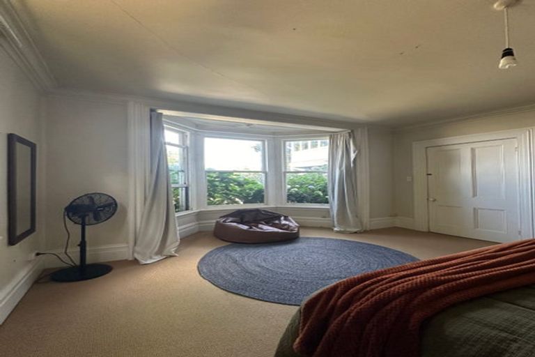 Photo of property in 13 Tinakori Road, Thorndon, Wellington, 6011