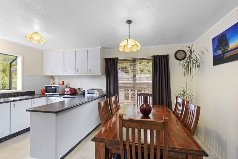 Photo of property in 476 Stokes Valley Road, Stokes Valley, Lower Hutt, 5019