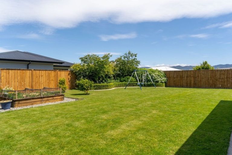 Photo of property in 48 Armstrong Avenue, Carterton, 5713