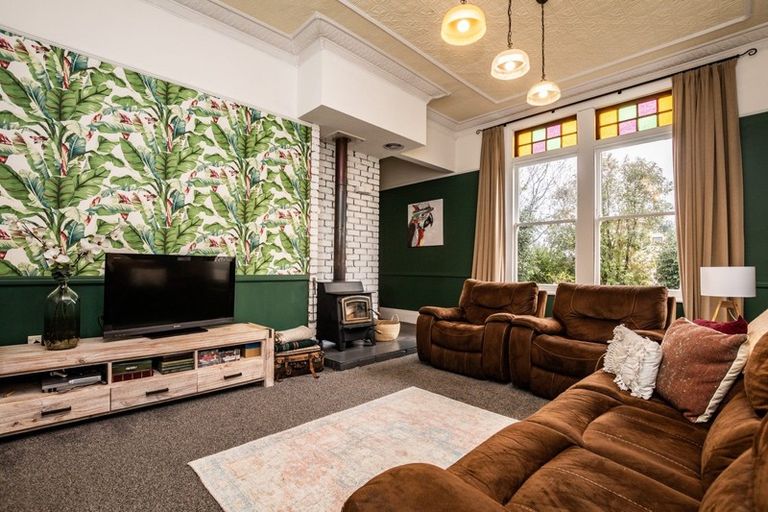 Photo of property in 224 Park Street, Winton, 9720