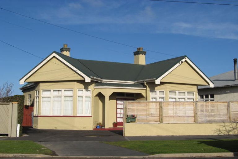 Photo of property in 19 Hargest Crescent, Saint Kilda, Dunedin, 9012