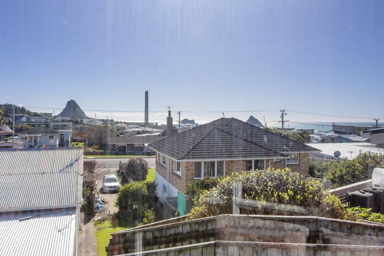 Photo of property in 2/56 Bayly Road, Blagdon, New Plymouth, 4310