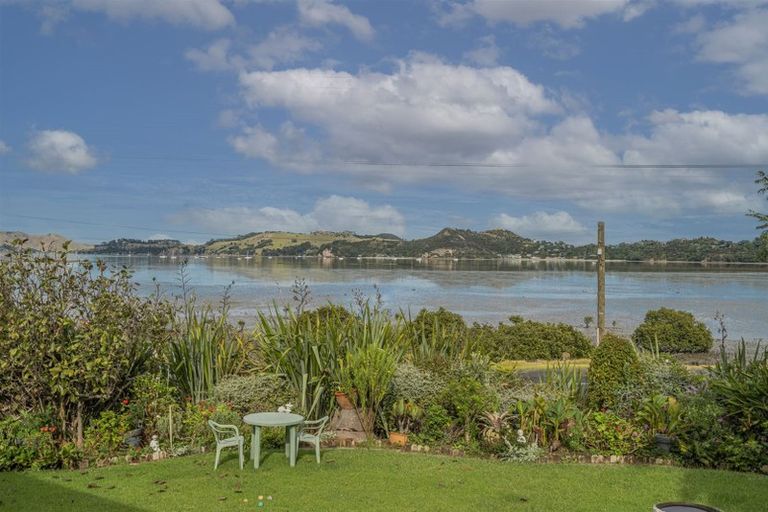 Photo of property in 1990 Long Bay Road, Coromandel, 3581