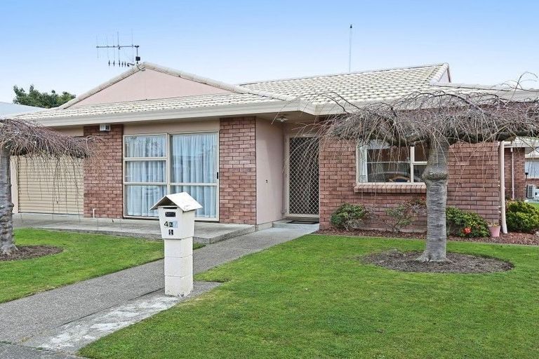 Photo of property in 1/427 Gloucester Street, Taradale, Napier, 4112
