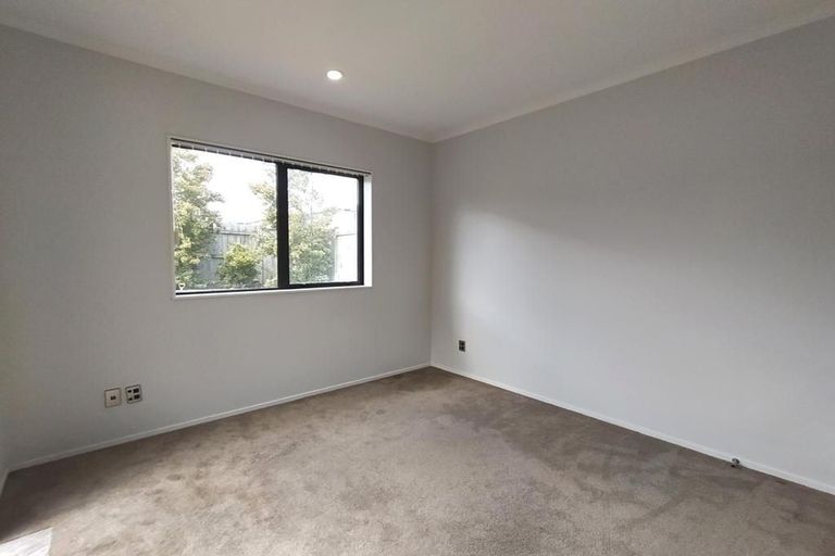 Photo of property in 16 Moville Drive, Flat Bush, Auckland, 2019