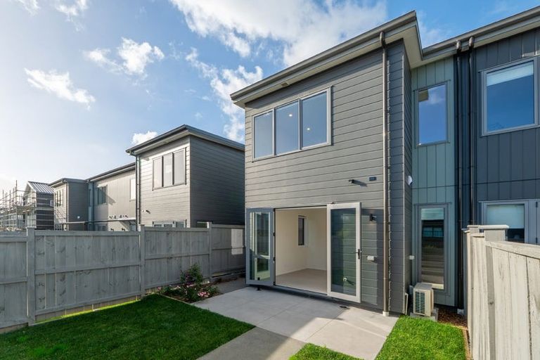 Photo of property in 4 Wintergarden Avenue, Rosehill, 2113