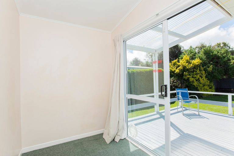 Photo of property in 15 Cochrane Street, Elgin, Gisborne, 4010