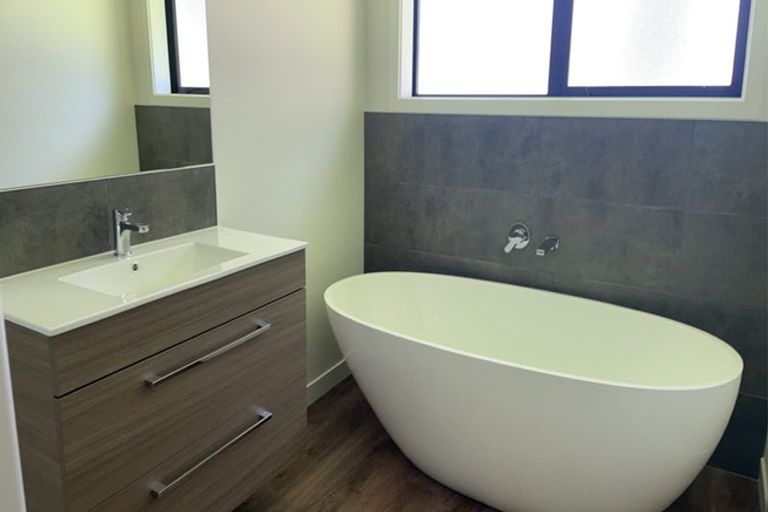 Photo of property in 5 Jag Way, Tinwald, Ashburton, 7700