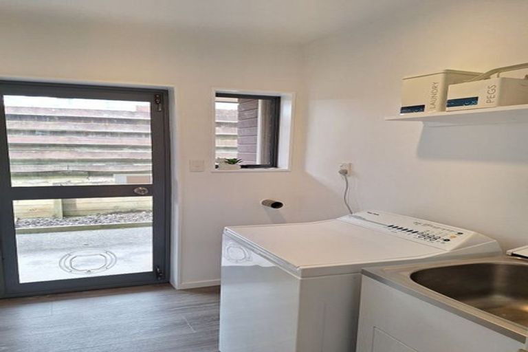 Photo of property in 36 Wesley Avenue, Frankleigh Park, New Plymouth, 4310