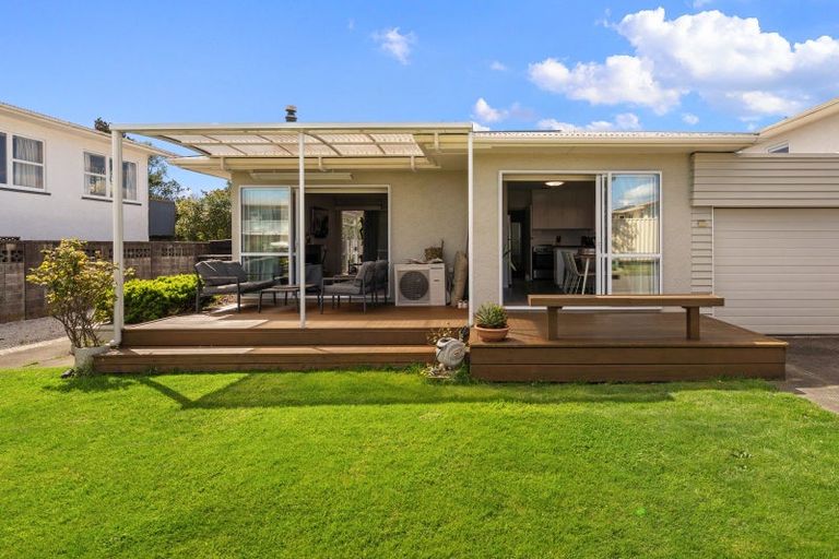 Photo of property in 10 Hereford Street, Stoke, Nelson, 7011