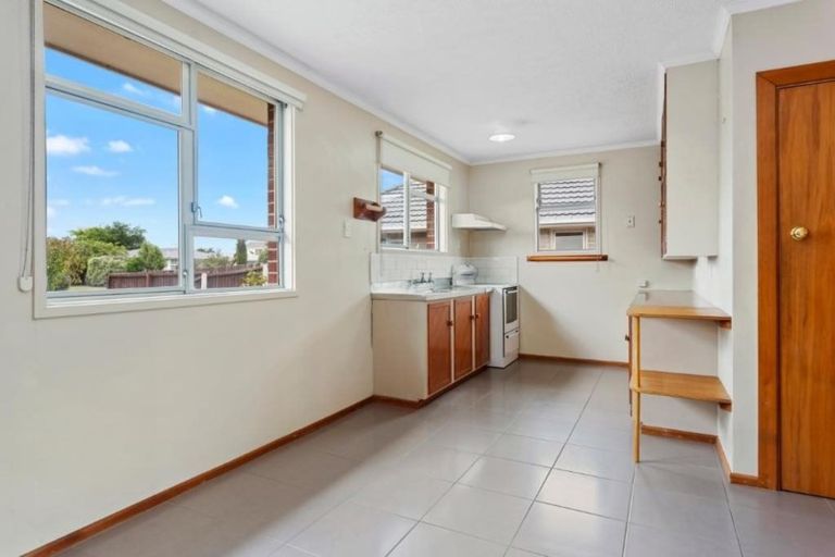 Photo of property in 41 Denise Crescent, Hornby, Christchurch, 8042