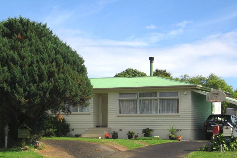 Photo of property in 25 Normandy Place, Henderson, Auckland, 0610