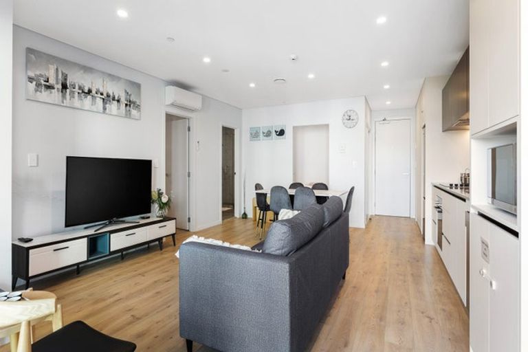 Photo of property in 215/3 Kaipiho Lane, Albany, Auckland, 0632