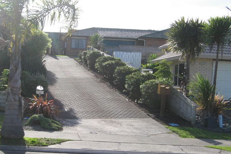 Photo of property in 36 Kath Hopper Drive, Orewa, 0931