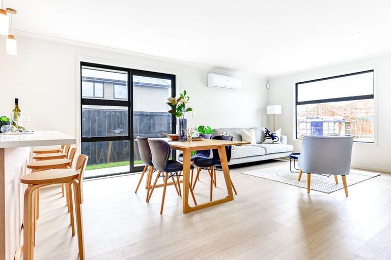 Photo of property in 10 Oralee Terrace, Peacocke, Hamilton, 3206