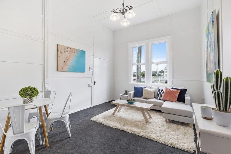 Photo of property in 144 Rongotai Road, Kilbirnie, Wellington, 6022