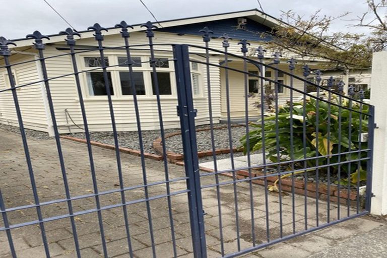 Photo of property in 37 Bristol Square, Hutt Central, Lower Hutt, 5010