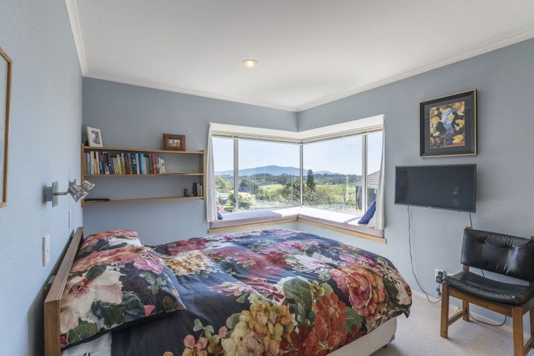 Photo of property in 7 Amokura Street, Waikanae, 5036