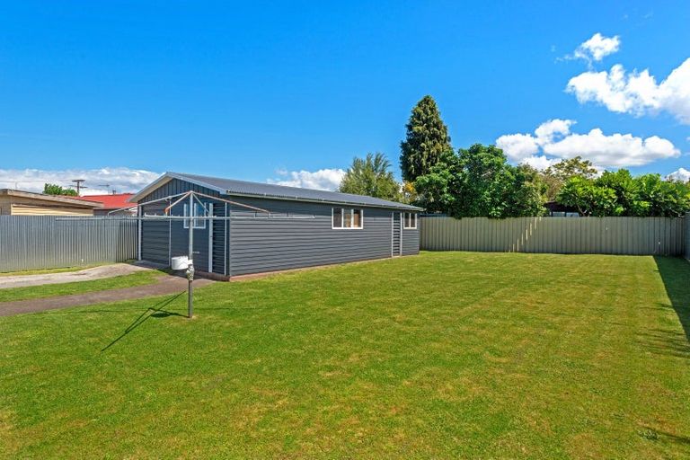 Photo of property in 5 Tolerton Avenue, Elgin, Gisborne, 4010