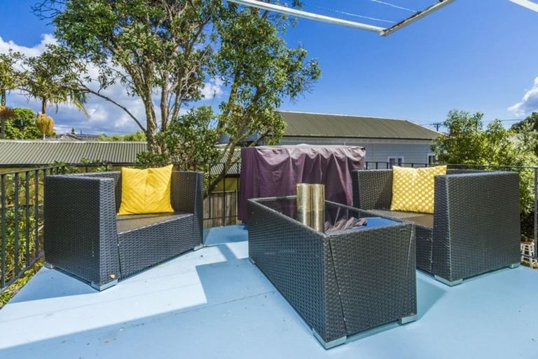 Photo of property in 2/175 Victoria Road, Devonport, Auckland, 0624