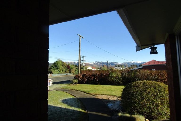 Photo of property in 12 George Street, Waimate, 7924