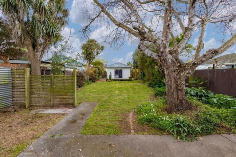 Photo of property in 93 Leaver Terrace, North New Brighton, Christchurch, 8083