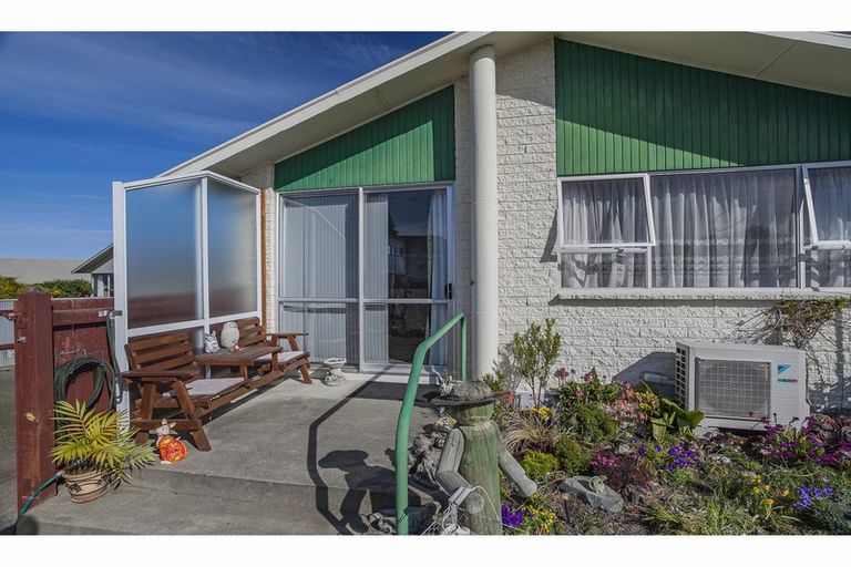 Photo of property in 15 Pukatea Street, Glenwood, Timaru, 7910