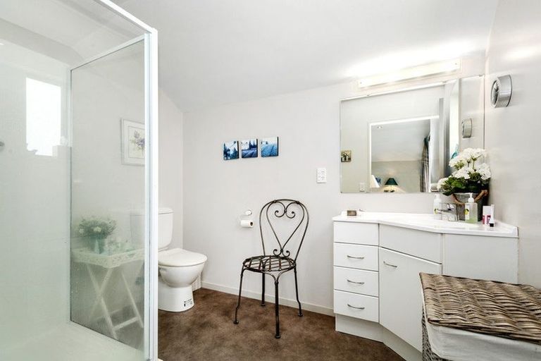 Photo of property in 6a Luckie Street, Tawa, Wellington, 5028