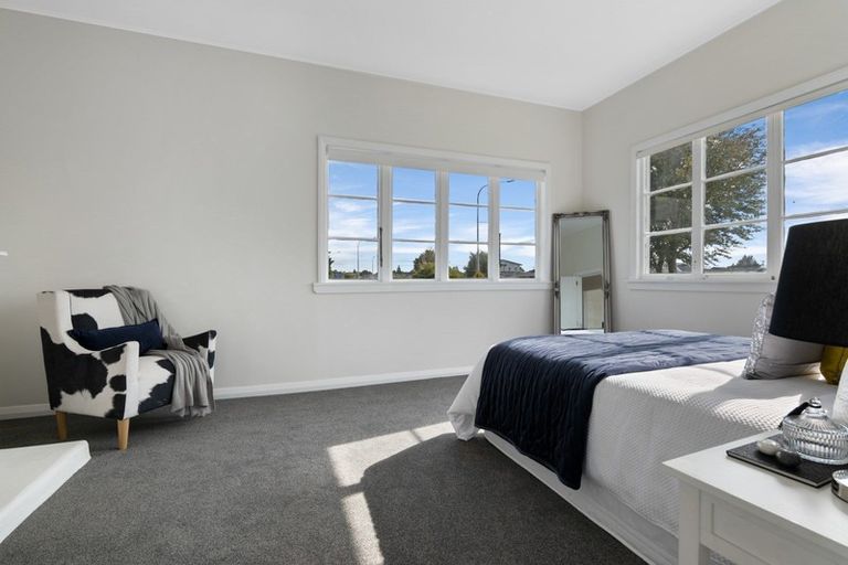 Photo of property in 85 Broadway, Stratford, 4332