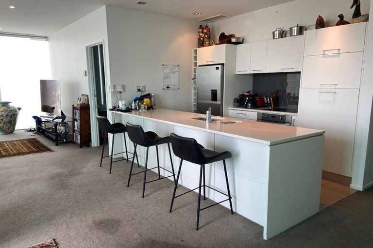 Photo of property in Sentinel Apartments, 1603/3 Northcroft Street, Takapuna, Auckland, 0622