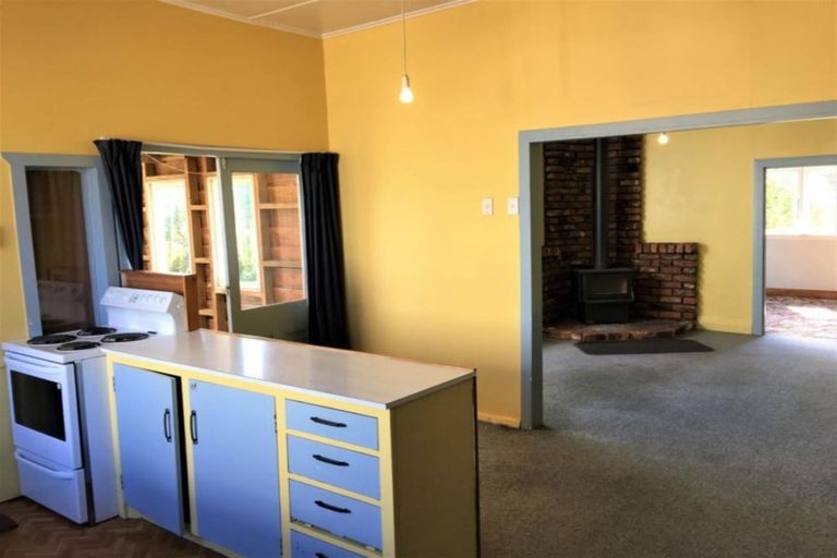 Photo of property in 69 Salcombe Street, Kaitangata, 9210