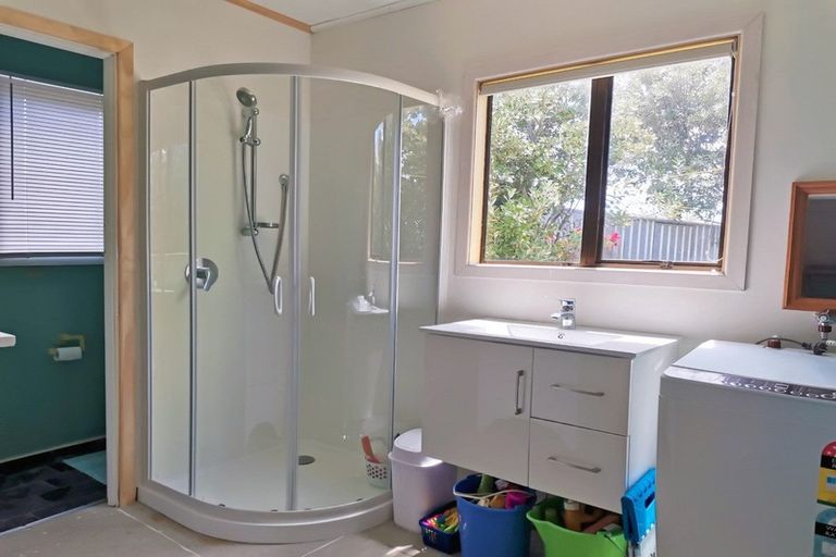 Photo of property in 2 Tamure Crescent, Mahia, 4198