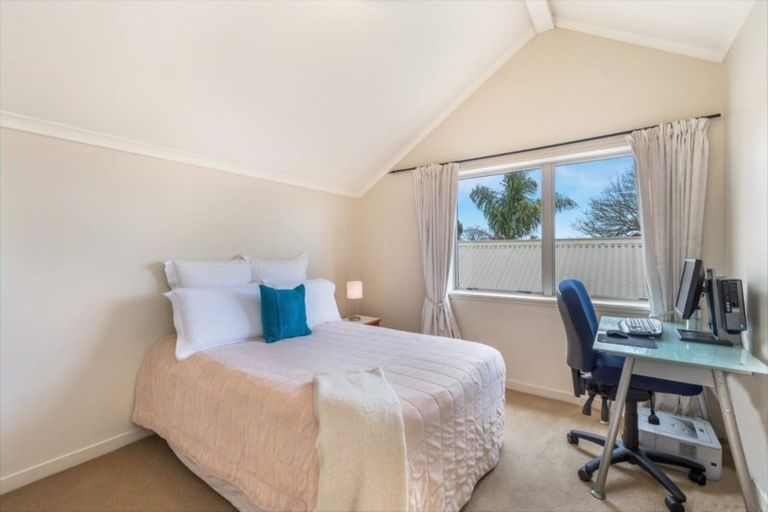 Photo of property in 24a Pulham Crescent, Queenwood, Hamilton, 3210