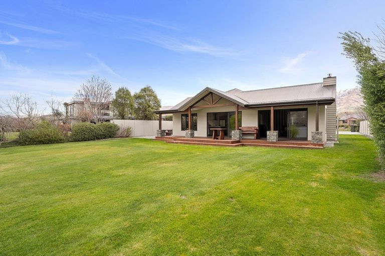 Photo of property in 14 De Bettencor Place, Mount Pisa, Cromwell, 9383