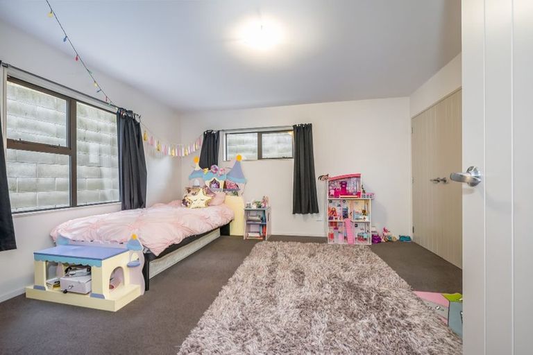 Photo of property in 6 Picasso Grove, Belmont, Lower Hutt, 5010