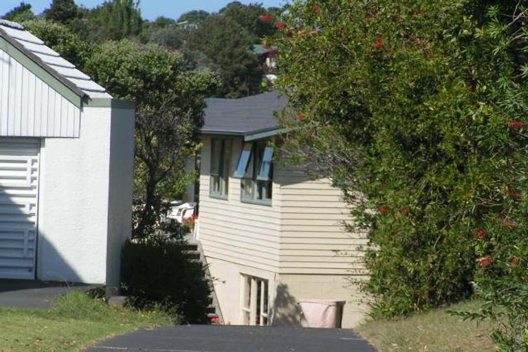 Photo of property in 1/36 Knightsbridge Drive, Forrest Hill, Auckland, 0620