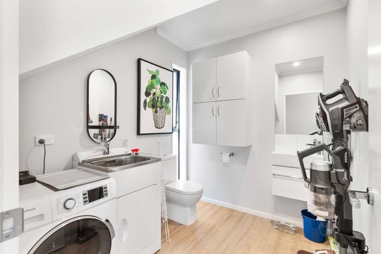 Photo of property in 16 Brian Keogh Lane, Wigram, Christchurch, 8025