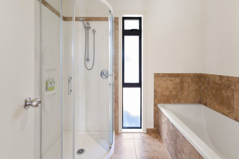 Photo of property in 4 Captain Wood Avenue, Whitianga, 3510