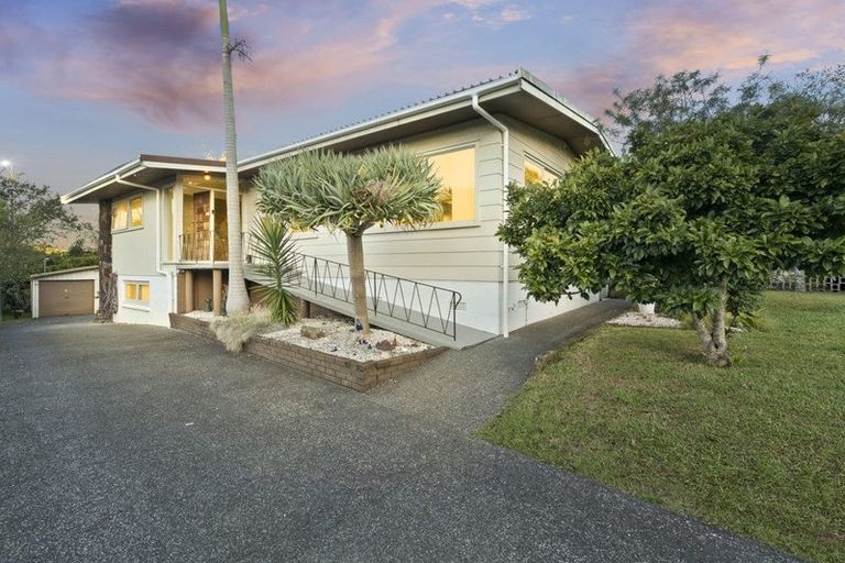 Photo of property in 80 Lawrence Crescent, Hillpark, Auckland, 2102