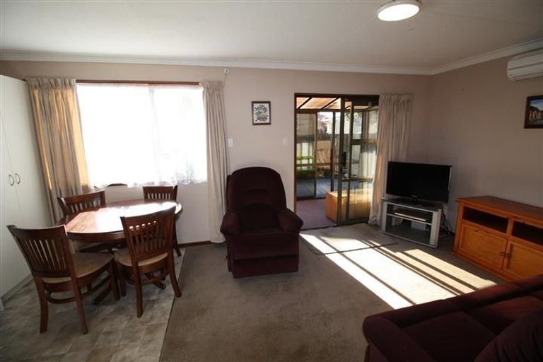 Photo of property in 9d Tay Street, Mosgiel, 9024