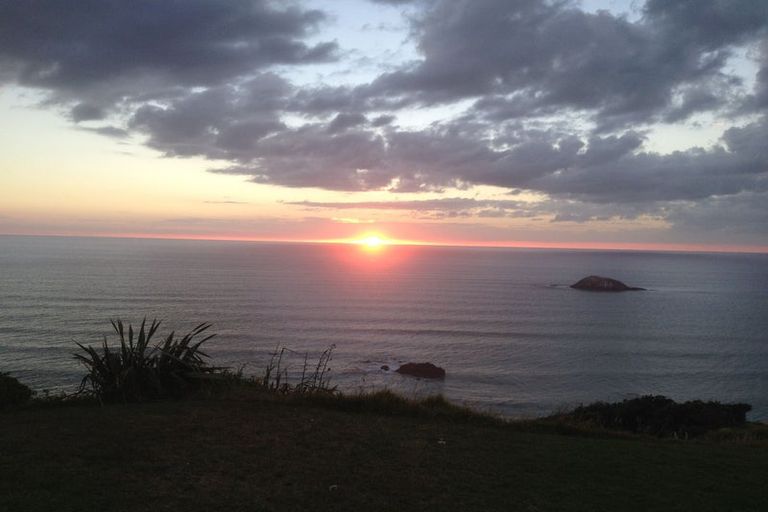 Photo of property in 496 Oaia Road, Muriwai, Waimauku, 0881