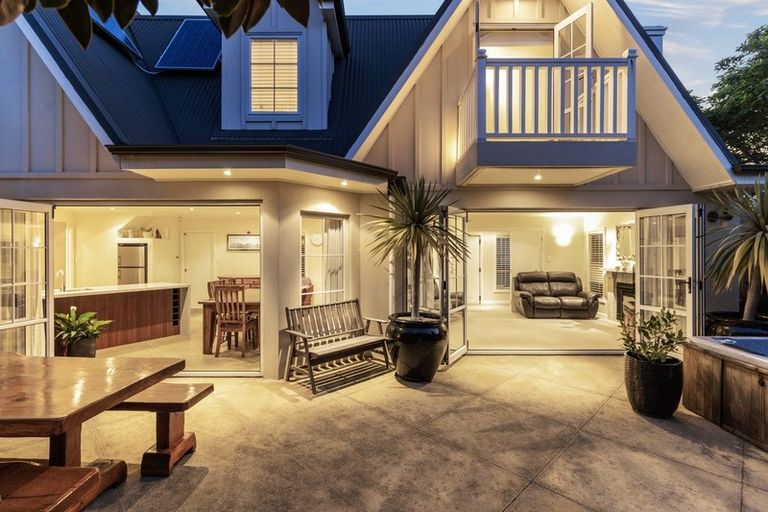 Photo of property in 18a Clarke Road, Onehunga, Auckland, 1061