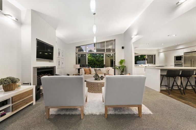 Photo of property in 9 Saint Maroun Rise, The Gardens, Auckland, 2105