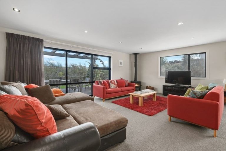Photo of property in 16 Islington Place, Wanaka, 9305