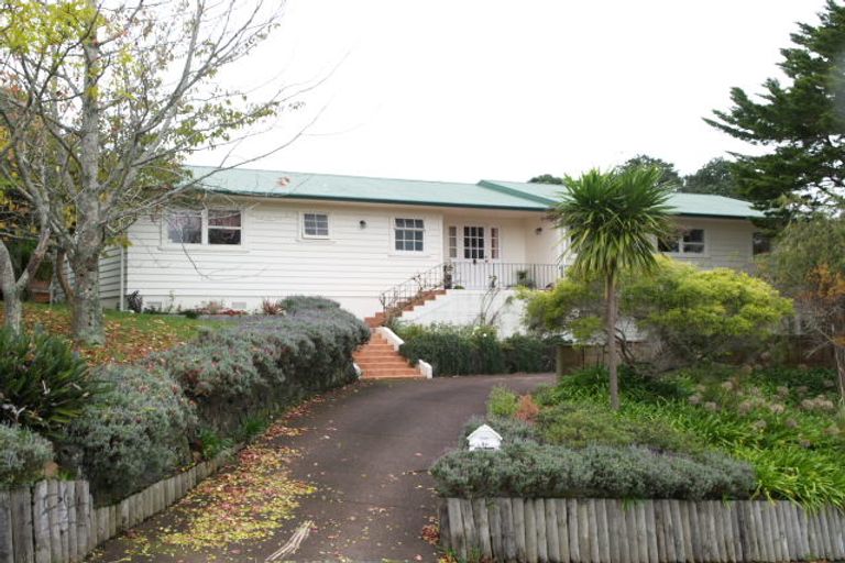 Photo of property in 94 Cockle Bay Road, Cockle Bay, Auckland, 2014