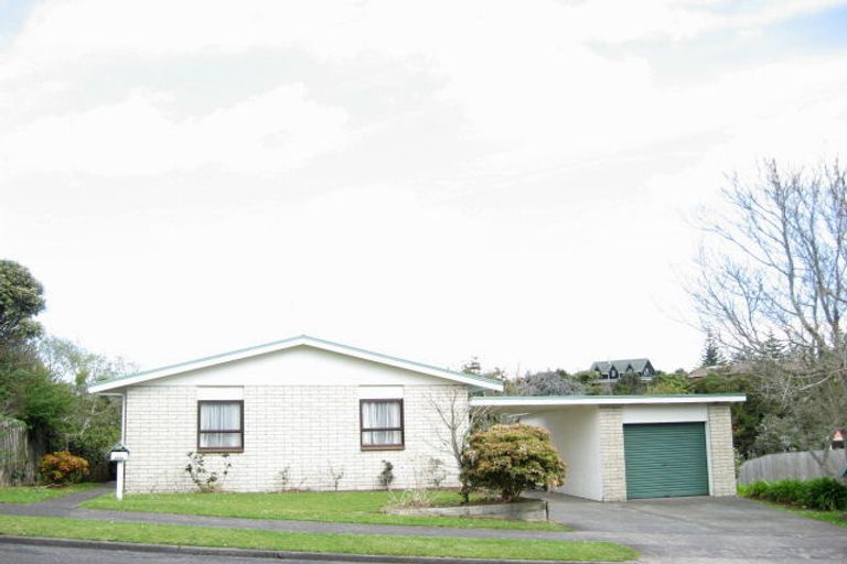 Photo of property in 26 Branch Road, Highlands Park, New Plymouth, 4312