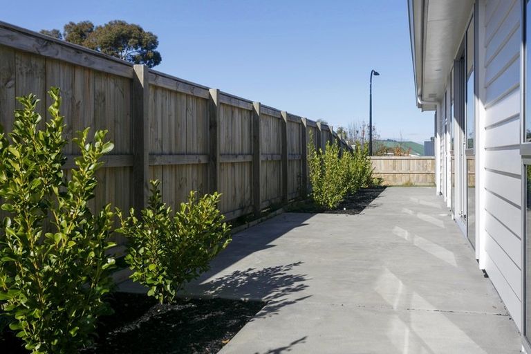 Photo of property in 76 Huka Heights Drive, Rangatira Park, Taupo, 3330