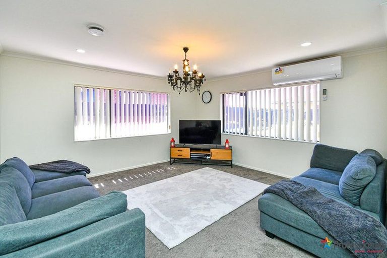 Photo of property in 6 Chayward Place, Mangere, Auckland, 2022
